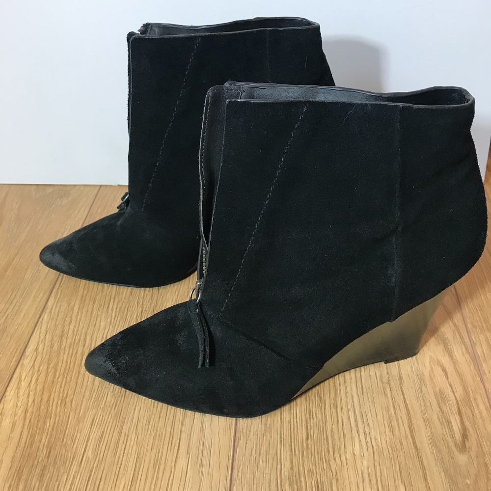 Joes Jeans black leather booties